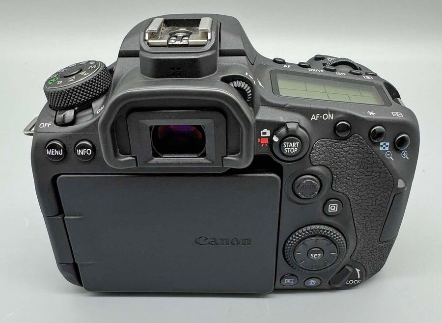Canon EOS 90D 32.5 MP Digital SLR DSLR Camera Body - Shutter Count: 9,000